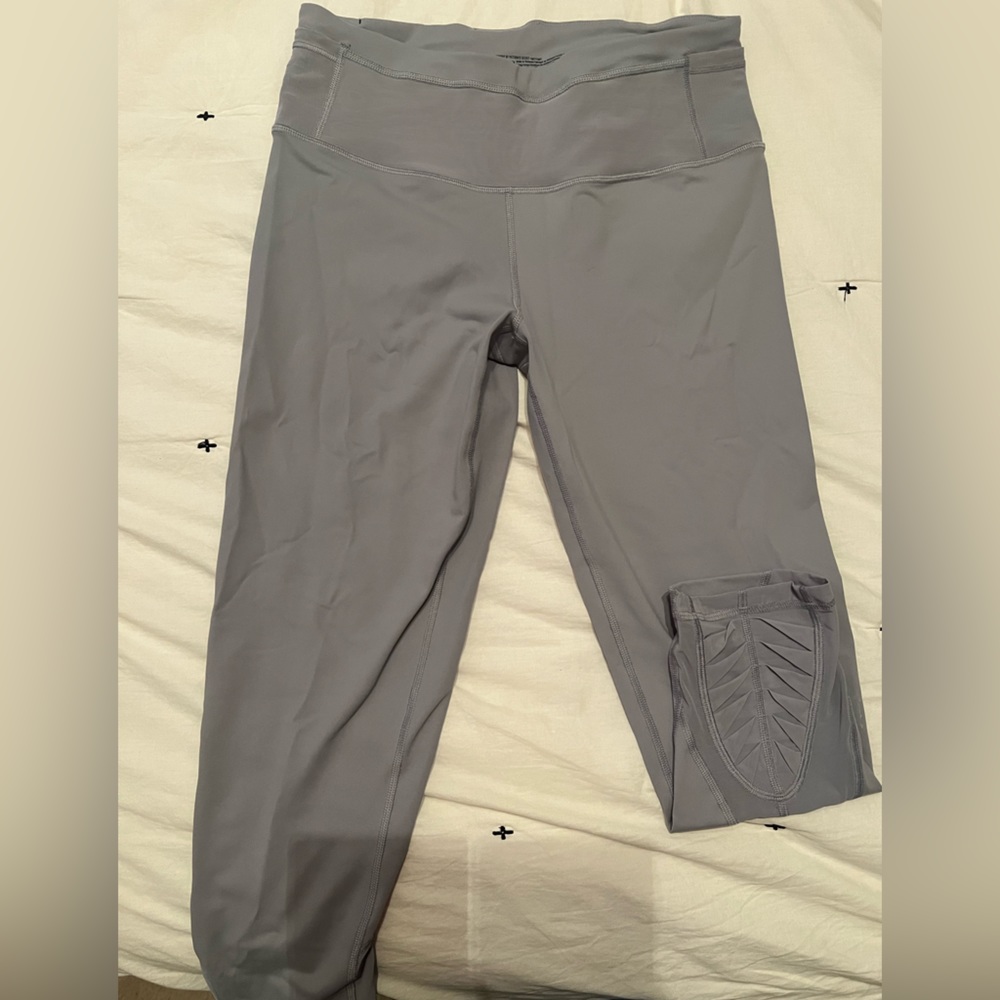 Gray Victoria’s Secret sport leggings